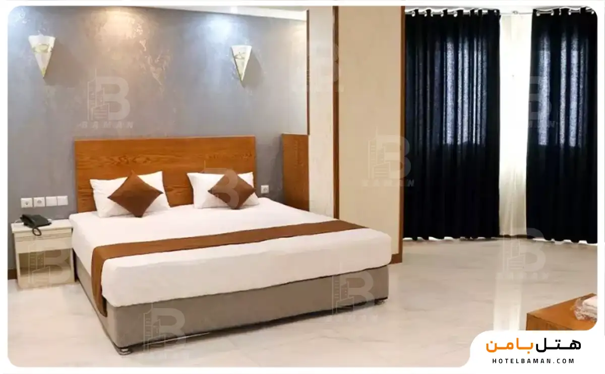 اتاق دبل رو به نورگیر (اقامت با صبحانه)